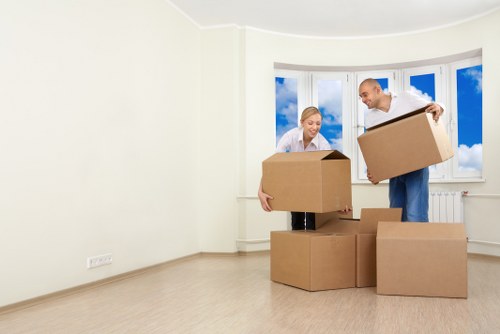Storage and moving boxes in Leyton for households and businesses