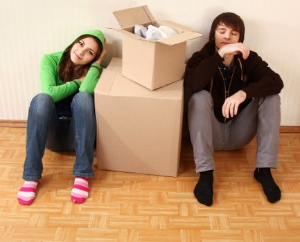 Local moving truck service in Leyton for office relocation transport
