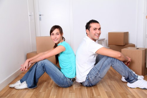 Truck hire for furniture and box transport in East London