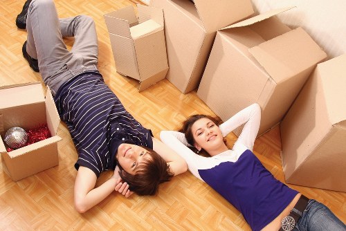 Manual handling and protective practices during a move